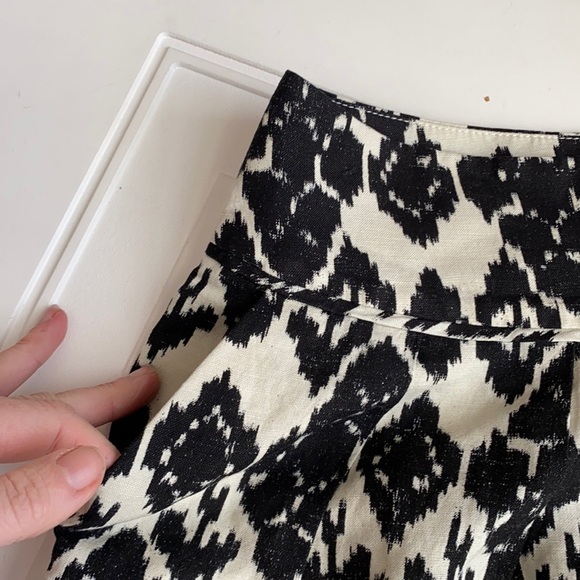 LOFT Linen Blend Aztec Design Skirt Black/Cream 2 - Picture 4 of 6